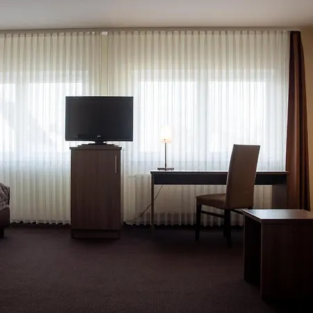 Germania Business & Long Bei Hotel 3*