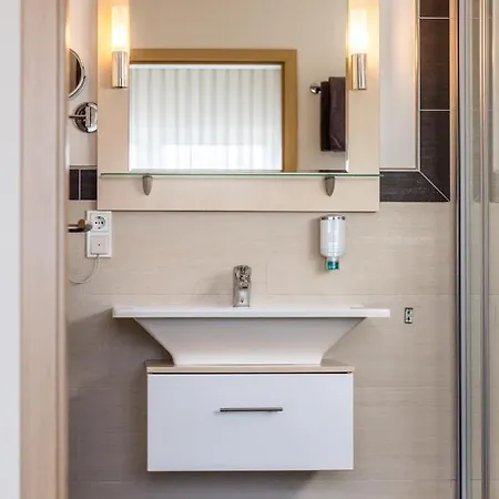 Hotel Germania Business & Long Bei