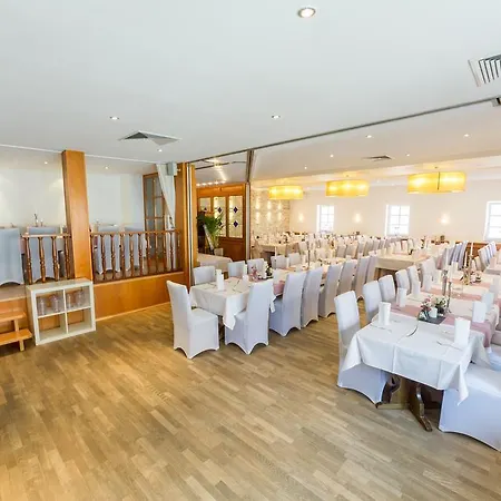 日耳曼尼亚酒店 酒店 3*